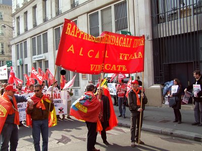 Picture of the Paris demo on March 15th 2007